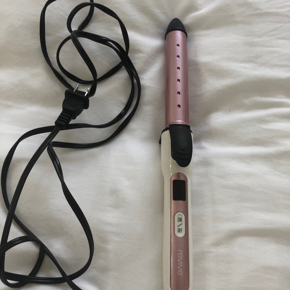 3” Barrel metallic pink curling iron